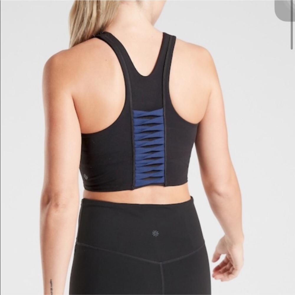 New! Athleta conscious crop top in powervita